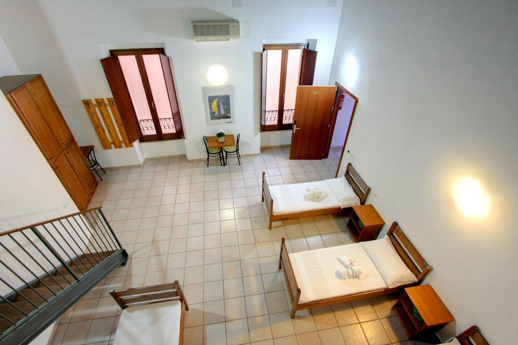 Hostel Marina Cagliari Kamer foto
